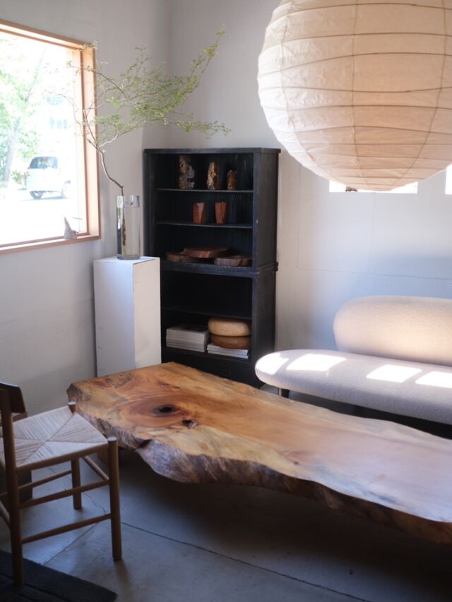 京都市】一枚板を用いた家具を製造 - TORINOKI FURNITURE